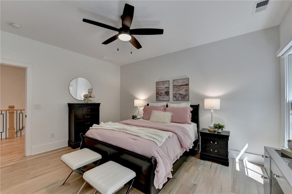 1370 Rumson Lane