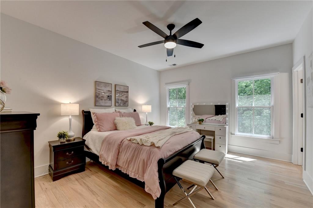 1370 Rumson Lane