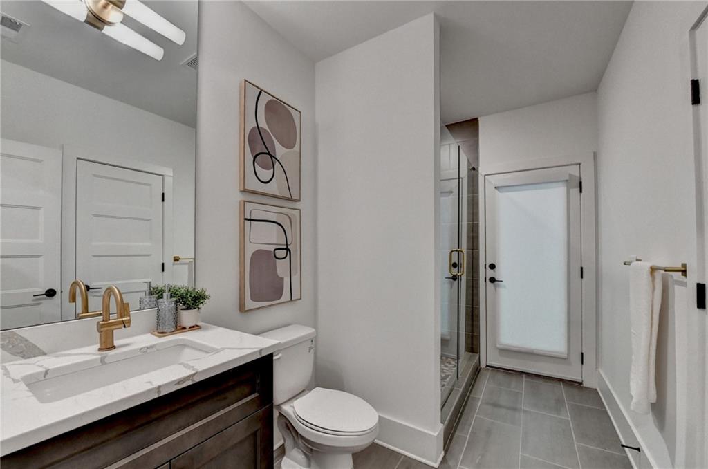 1370 Rumson Lane
