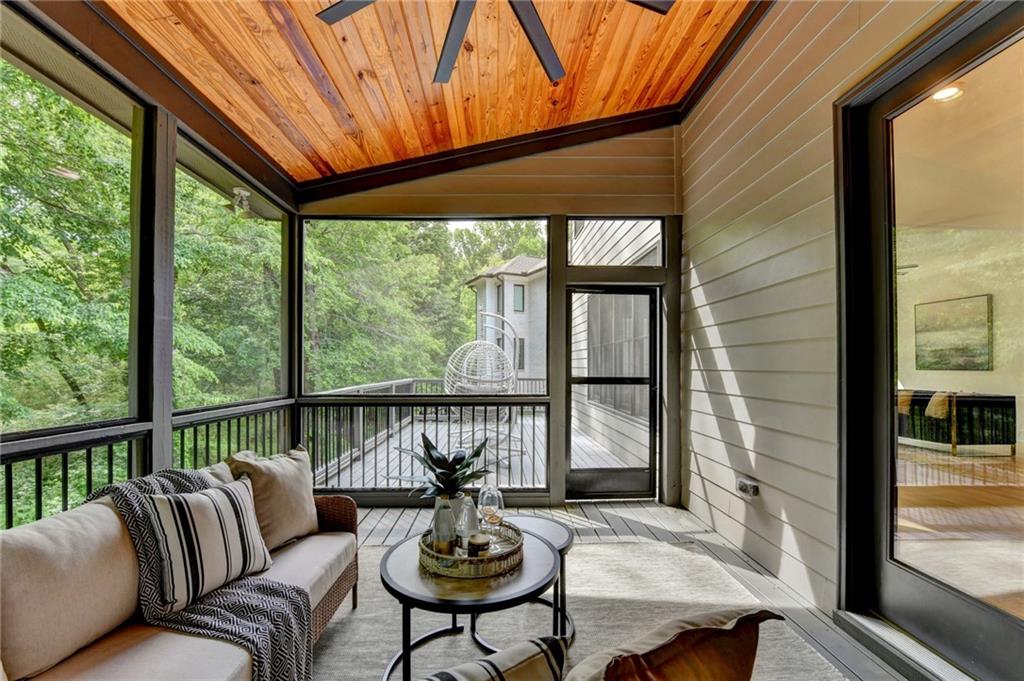 1370 Rumson Lane