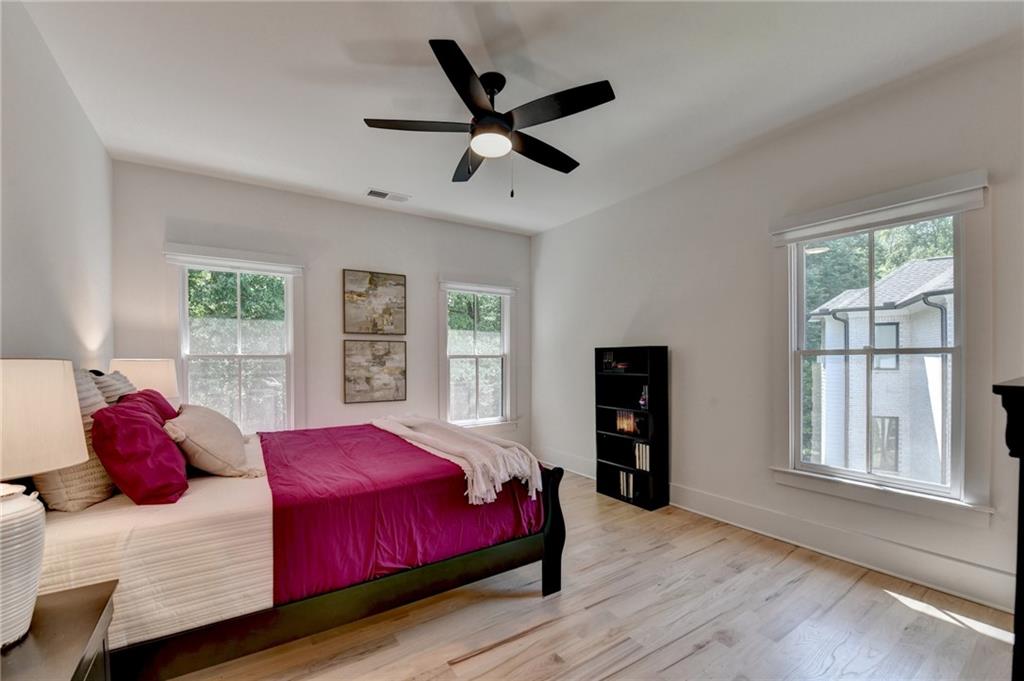 1370 Rumson Lane