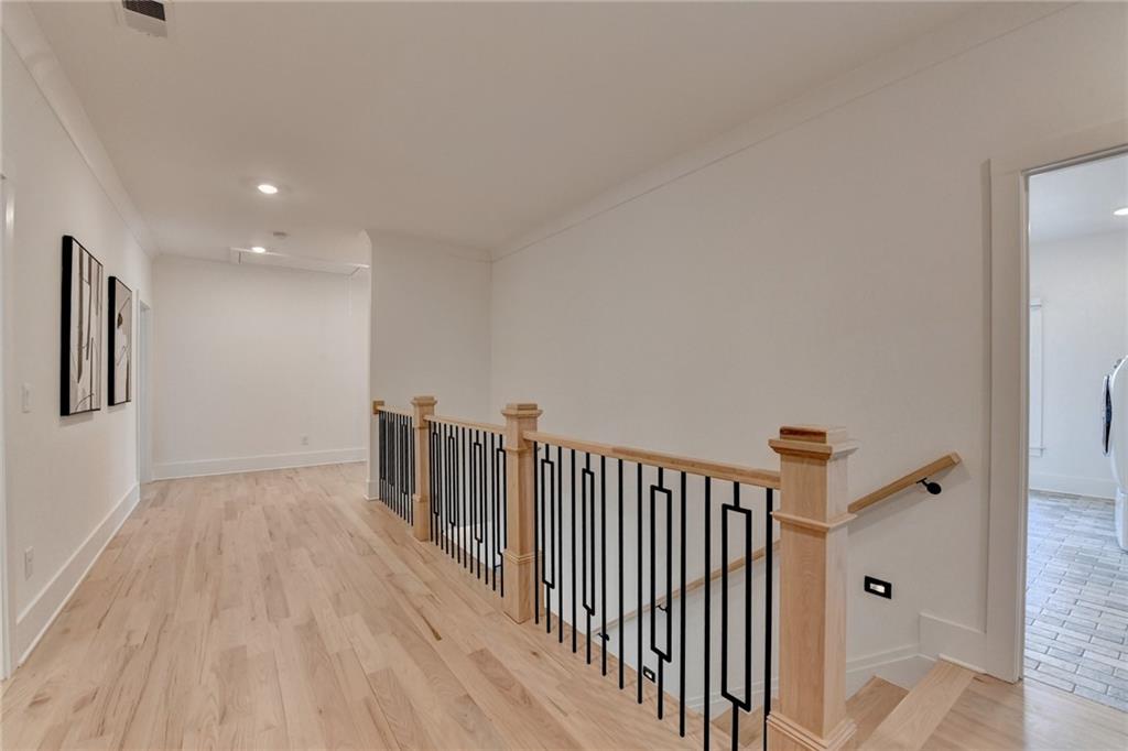 1370 Rumson Lane