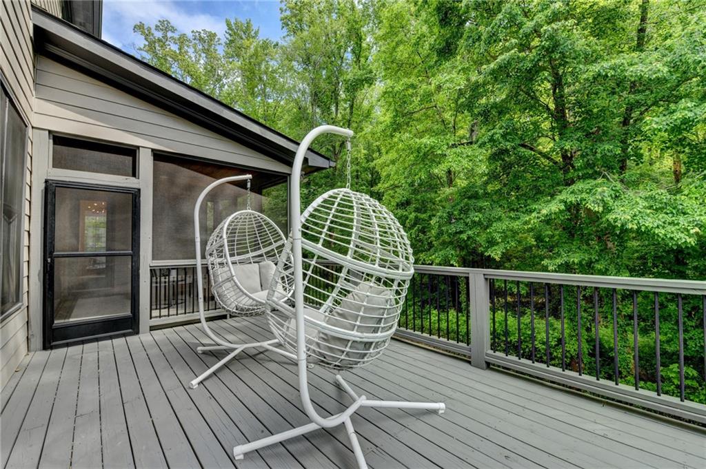 1370 Rumson Lane