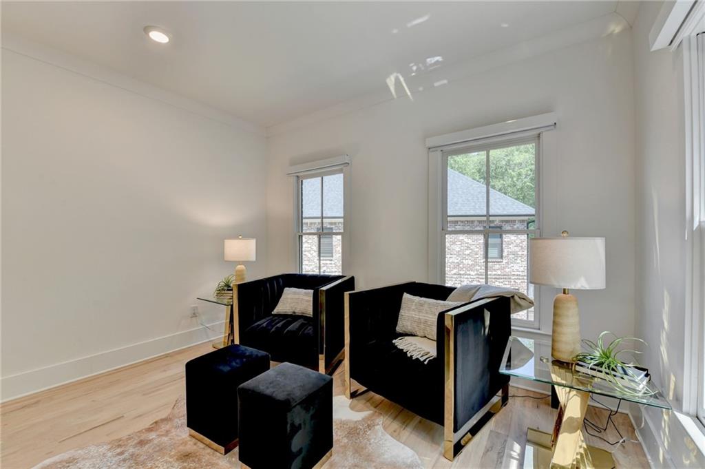 1370 Rumson Lane