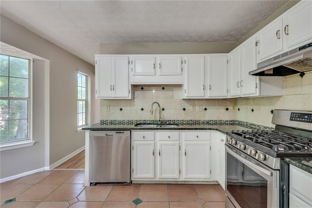 11105 Abbotts Station Drive