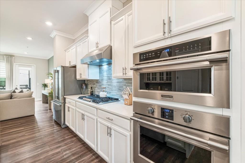 935 Catamaran Court