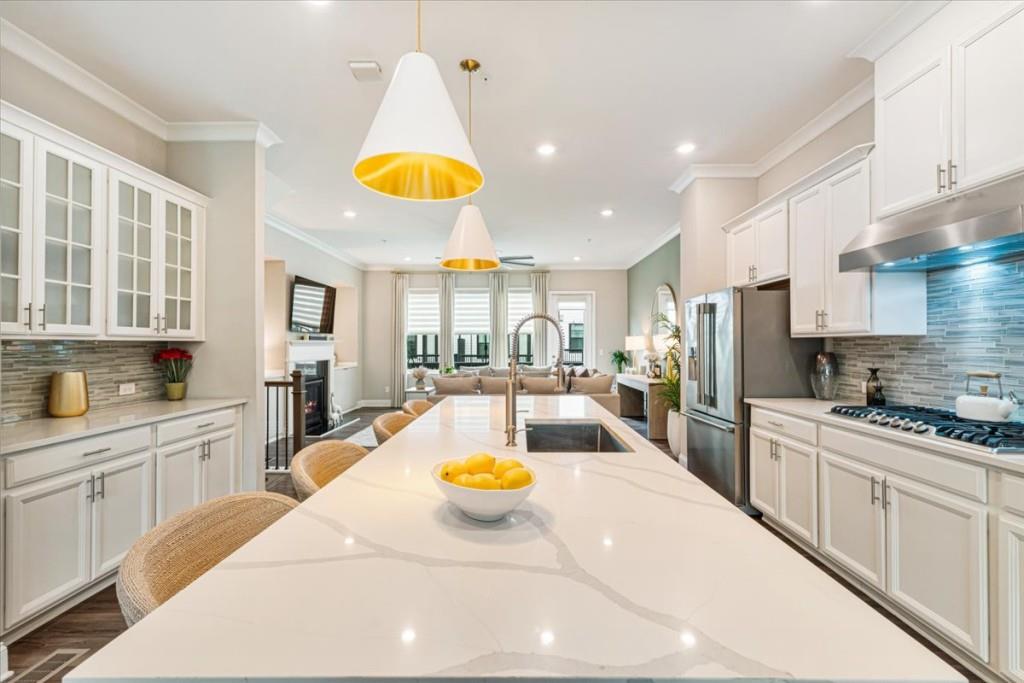 935 Catamaran Court