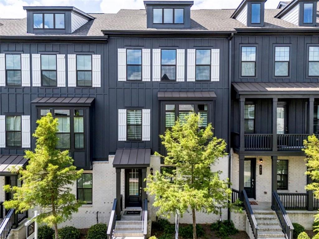 935 Catamaran Court