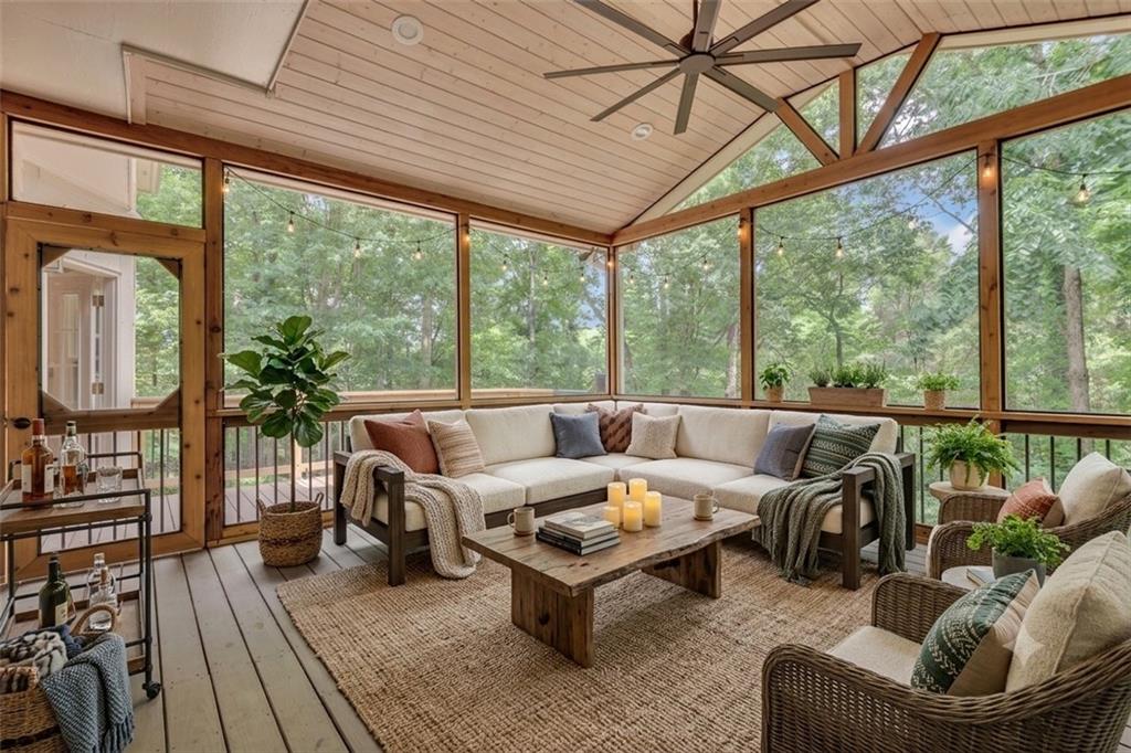520 Fawn Run