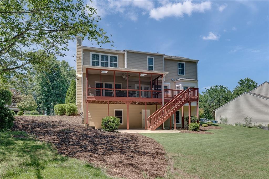 6551 Maid Marion Close