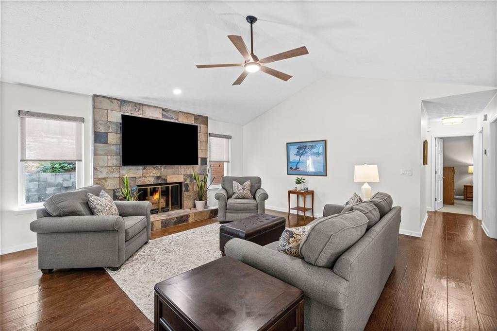 2665 Shadow Pine Drive