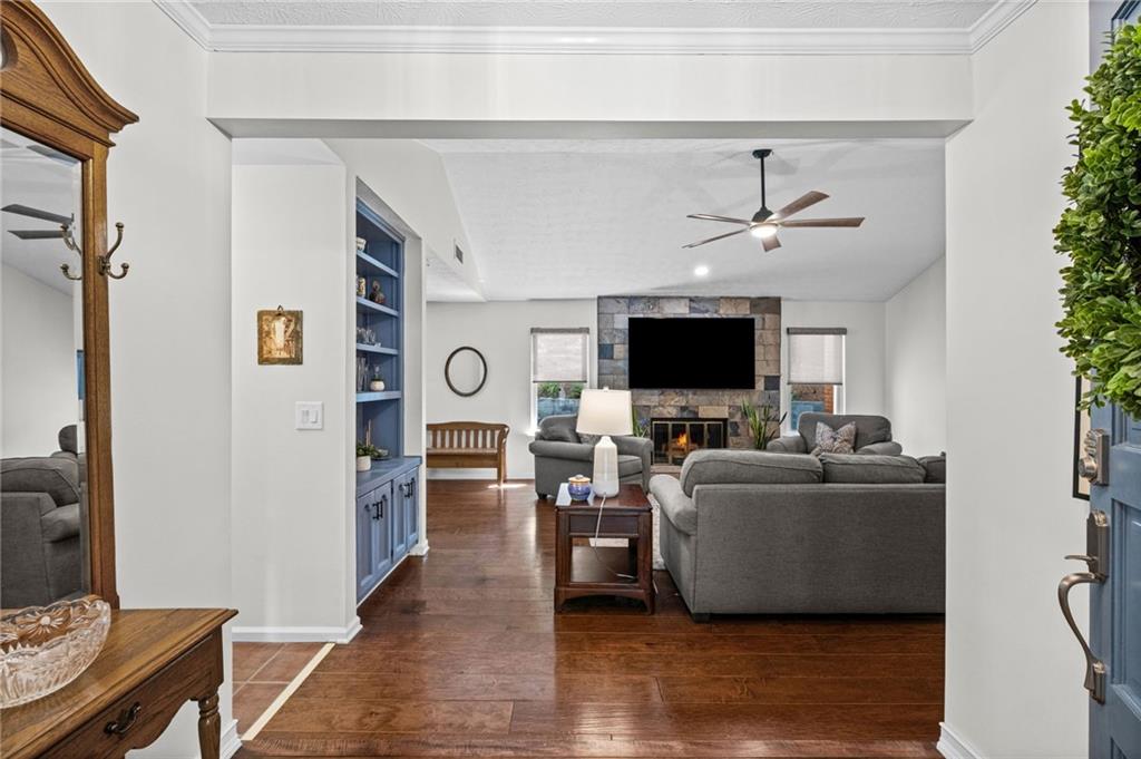 2665 Shadow Pine Drive