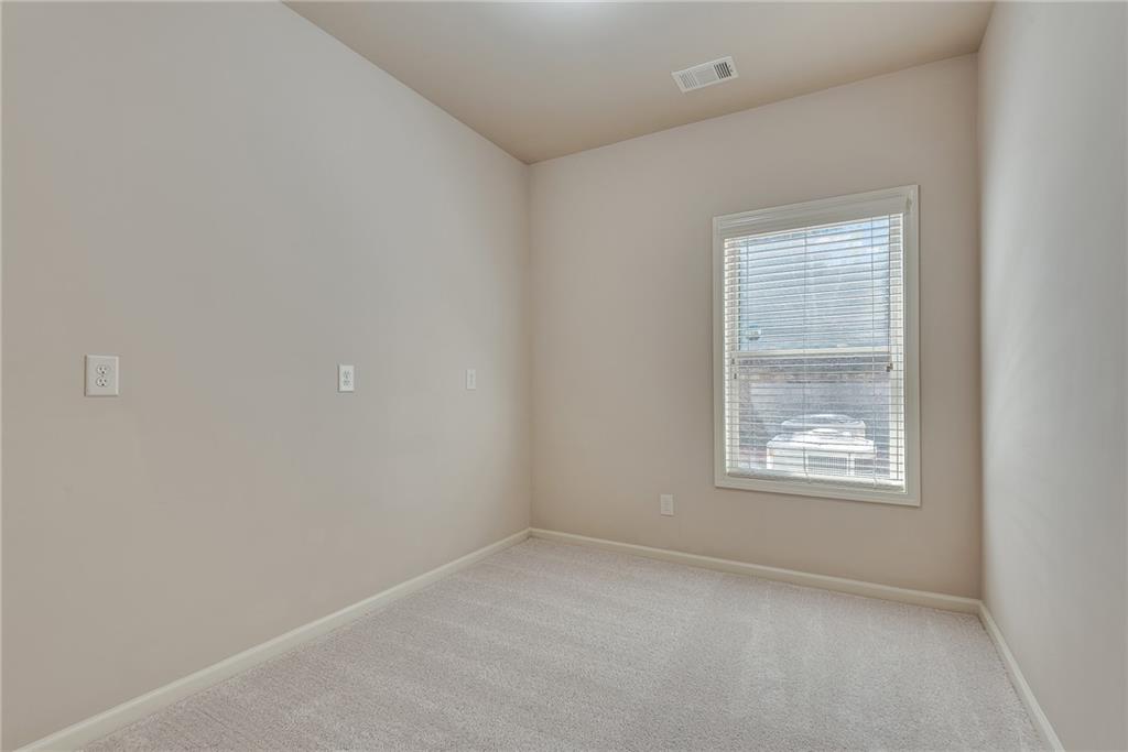 9005 Woodland Trail