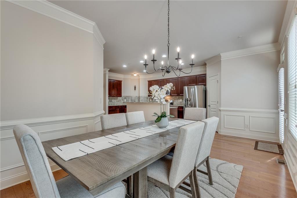 9005 Woodland Trail