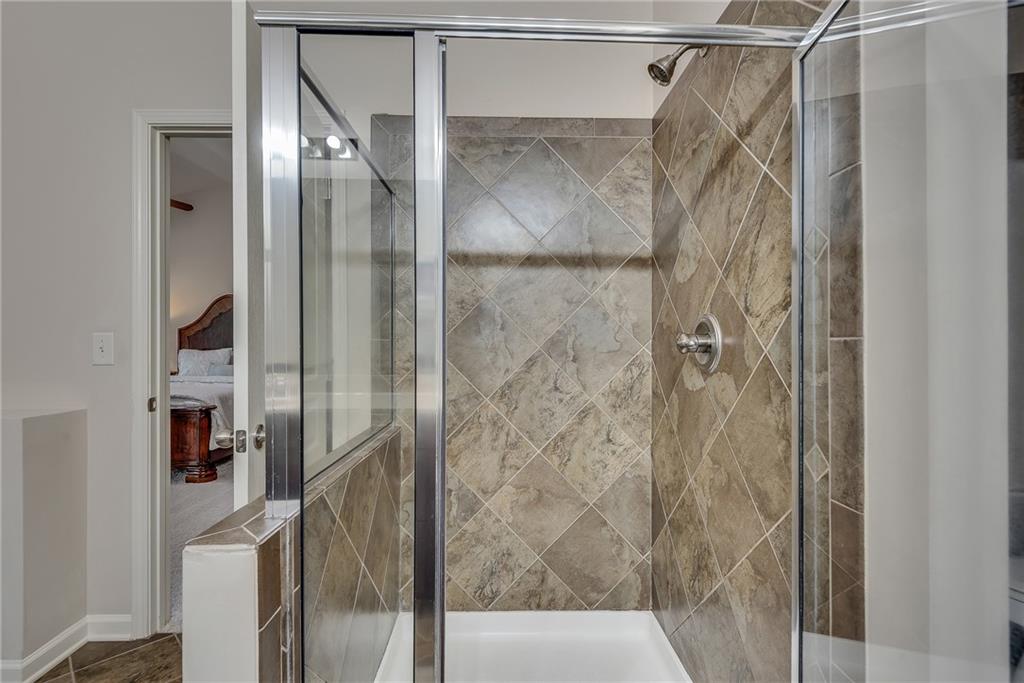 9005 Woodland Trail