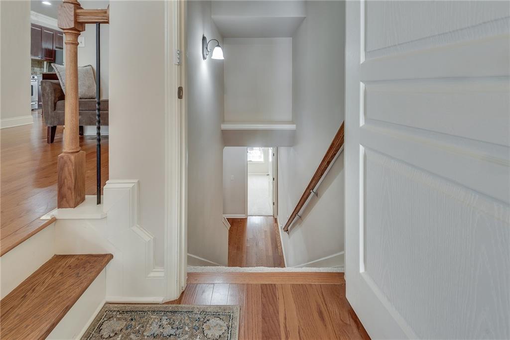 9005 Woodland Trail