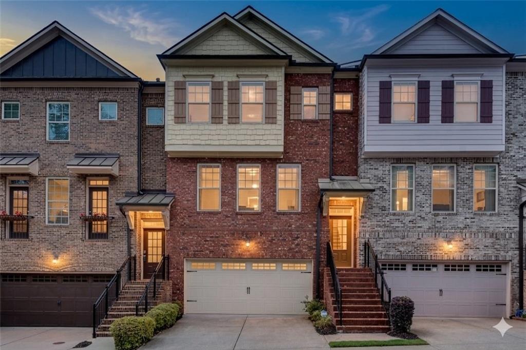 9005 Woodland Trail