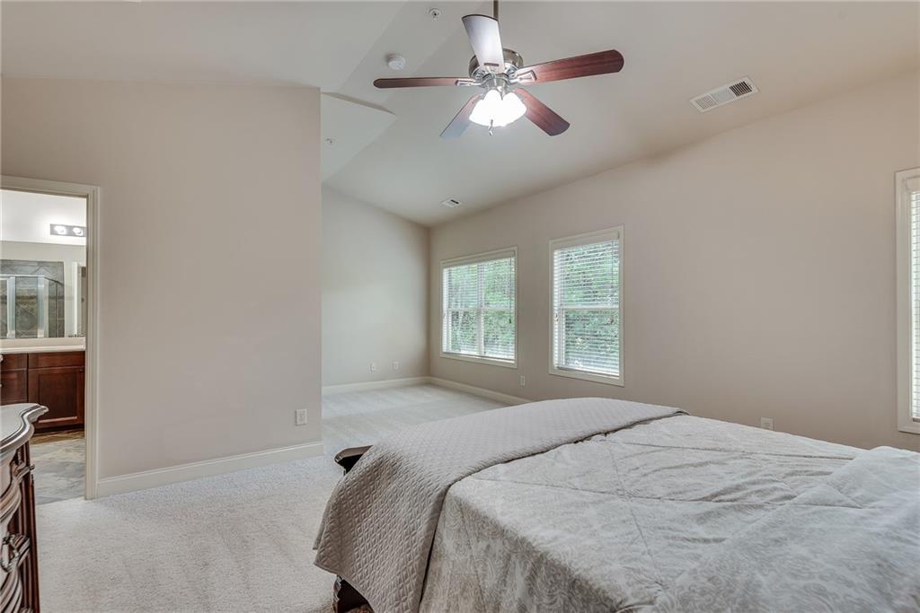 9005 Woodland Trail