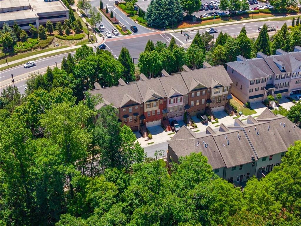9005 Woodland Trail