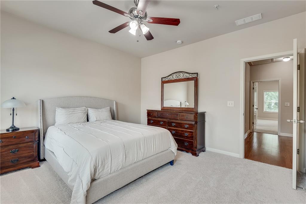 9005 Woodland Trail