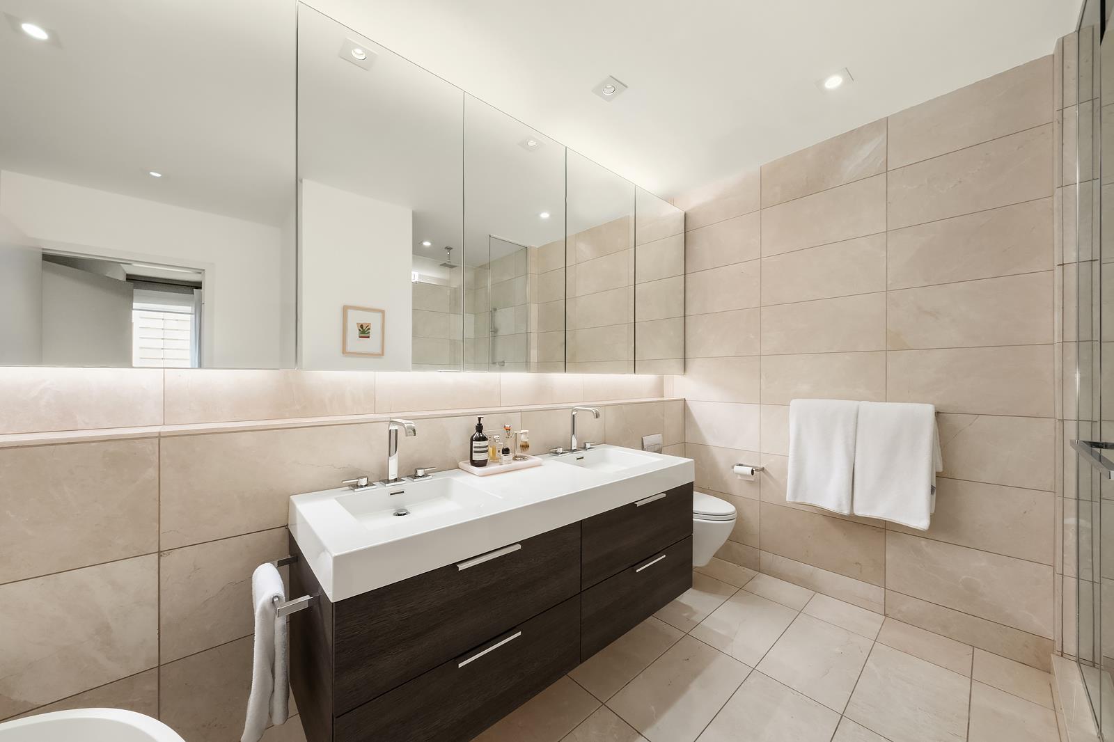 101 LEONARD Street 6B
