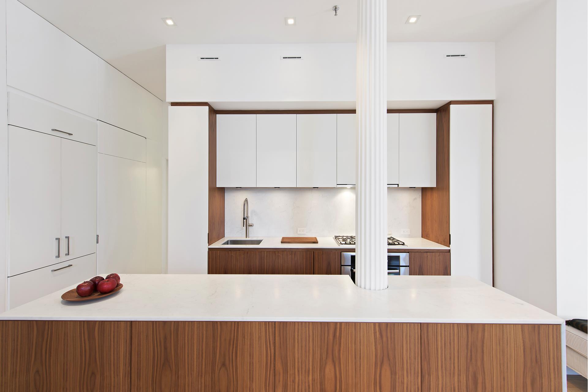 65 LEONARD Street 3
