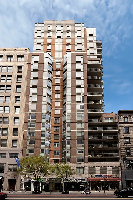 121 E 23RD Street 16C