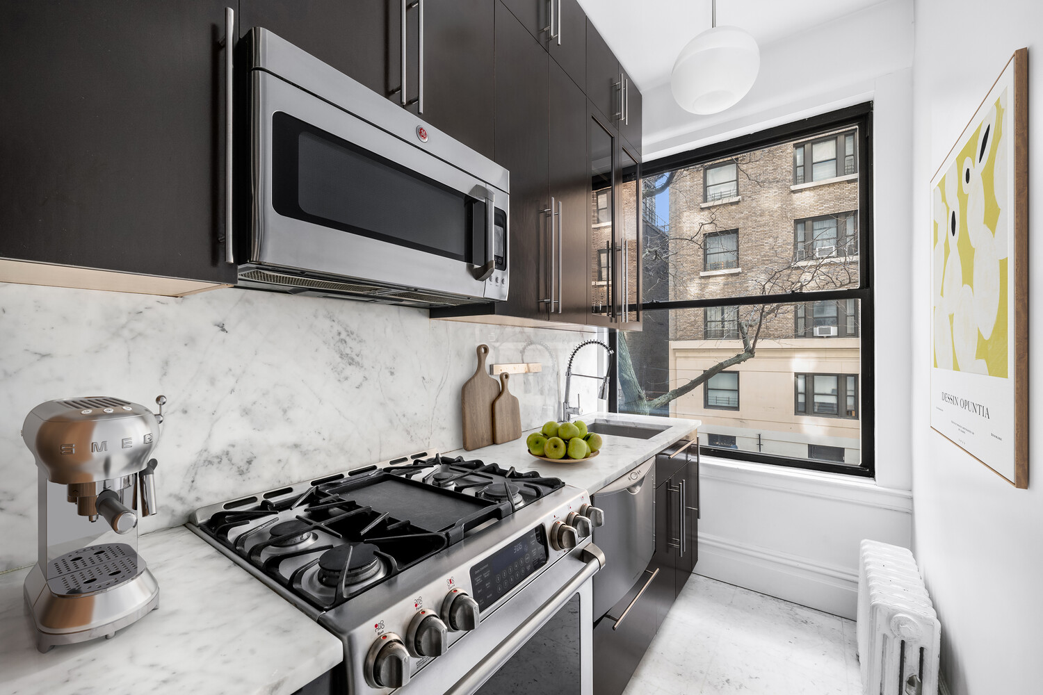 790 RIVERSIDE Drive 1P