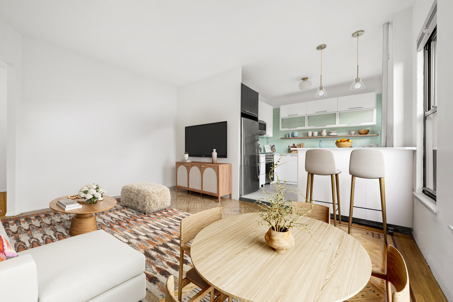 394 LINCOLN Place C2