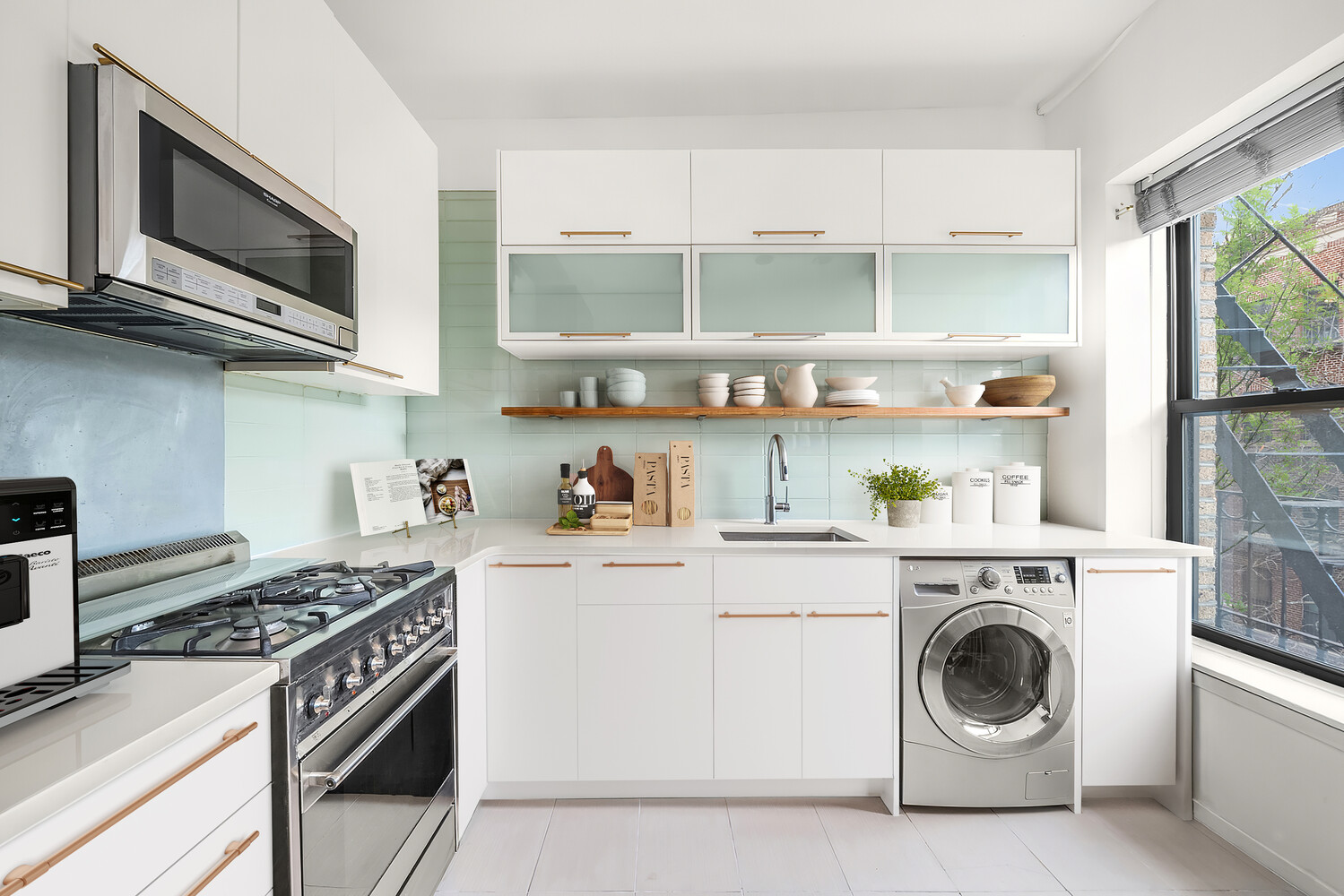 394 LINCOLN Place C2