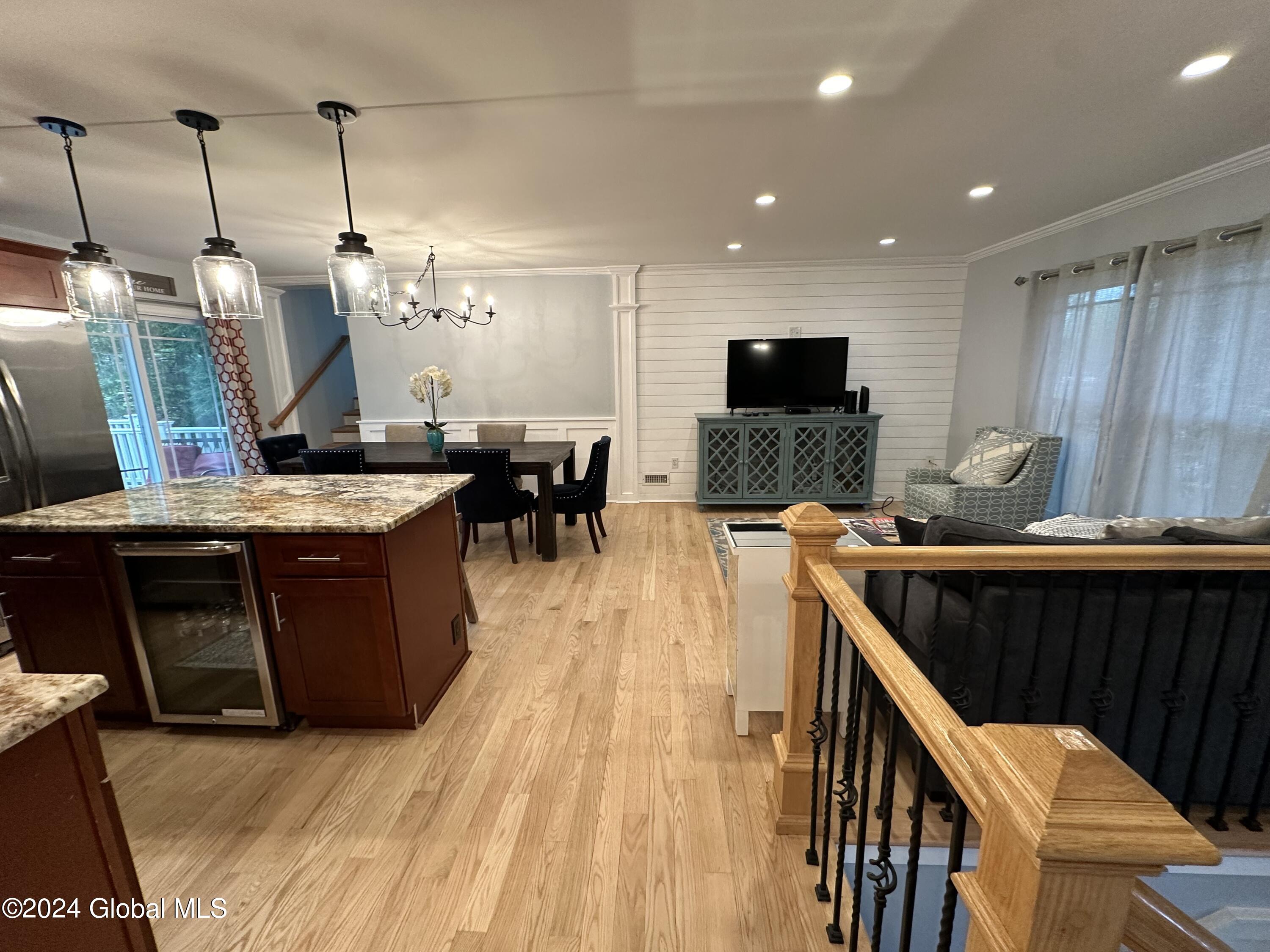 36 VANDERBILT Avenue