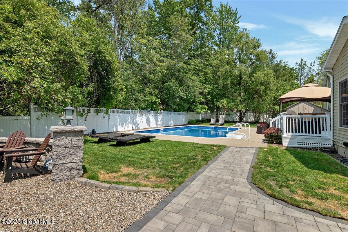 1901 Heritage Road