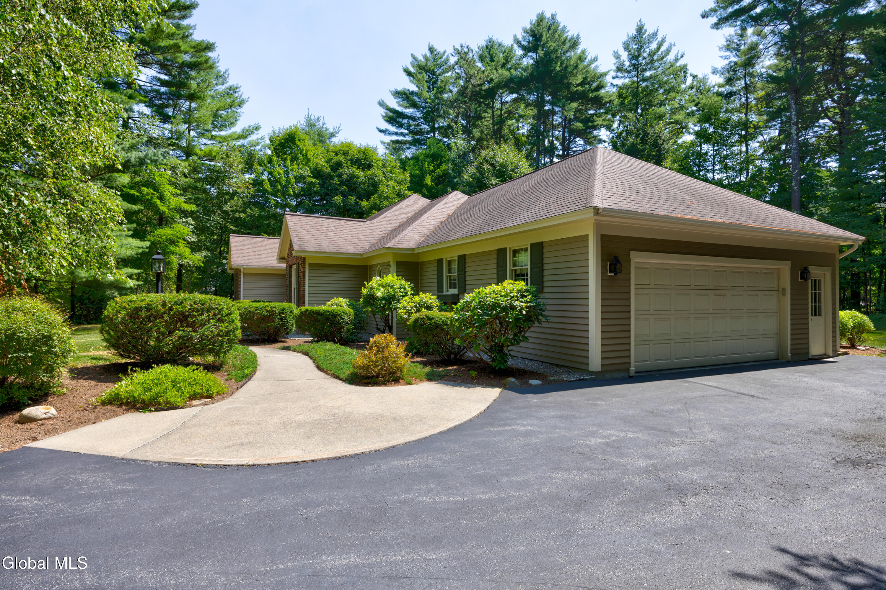 114 Equinox Drive