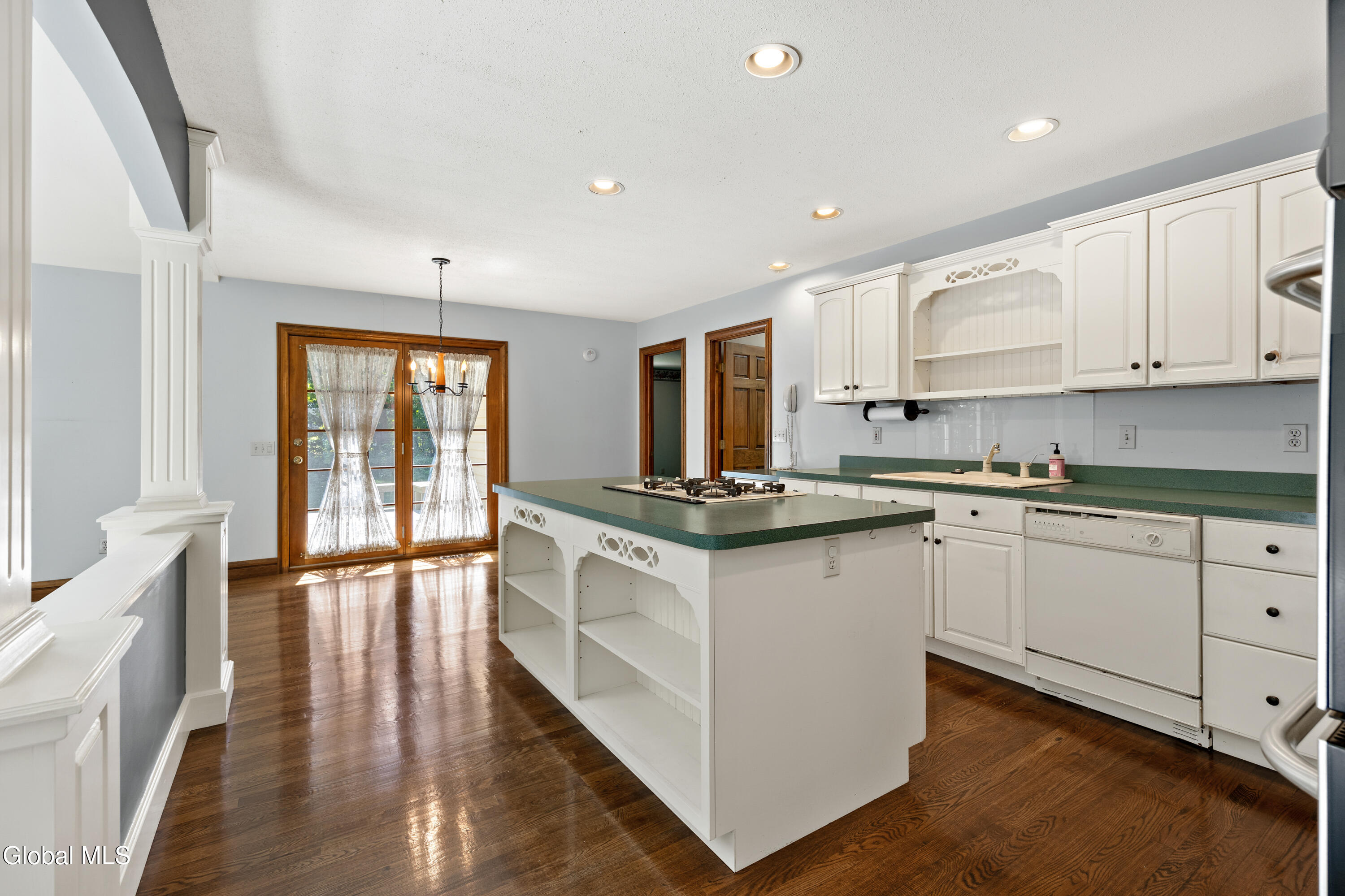 114 Equinox Drive