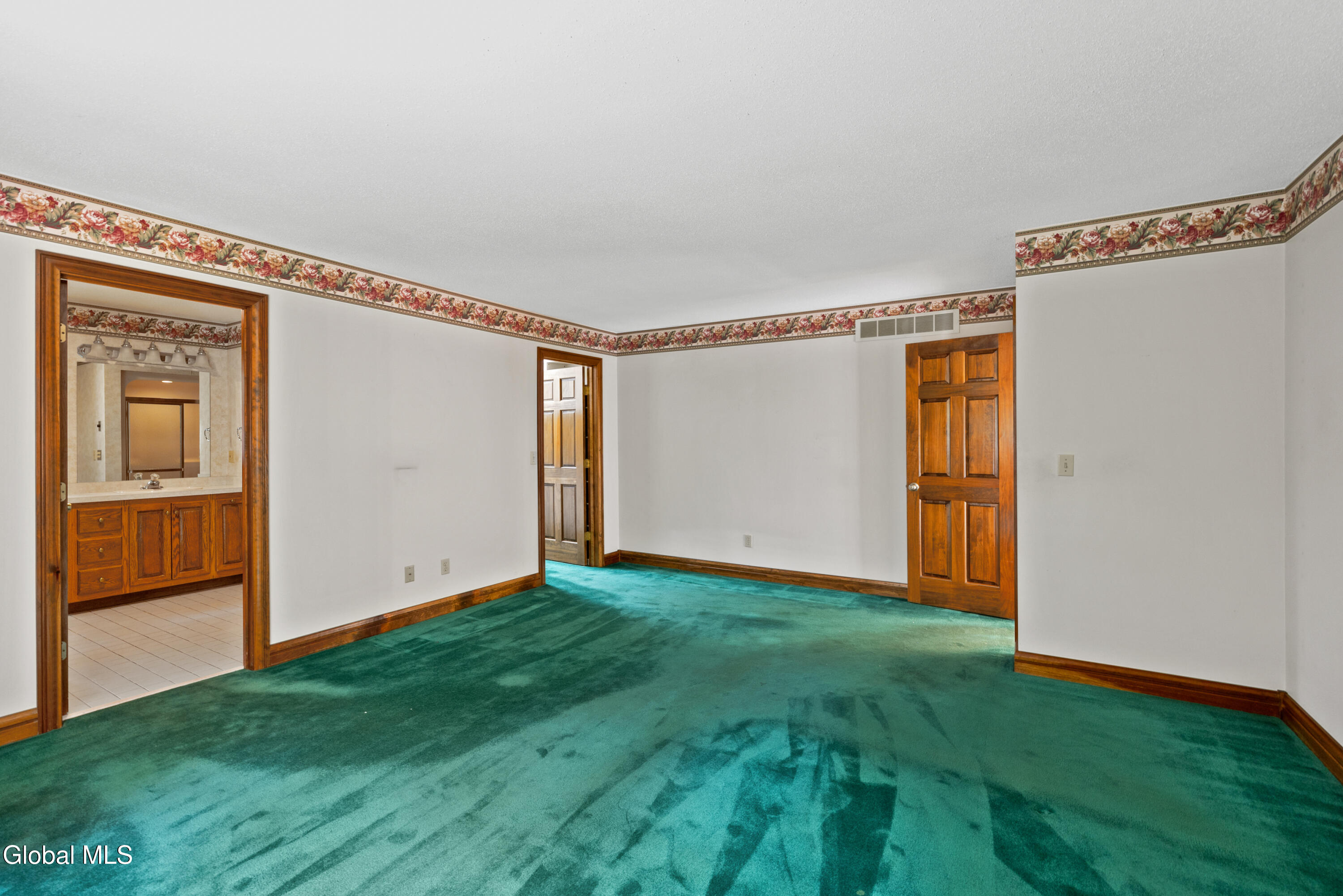 114 Equinox Drive