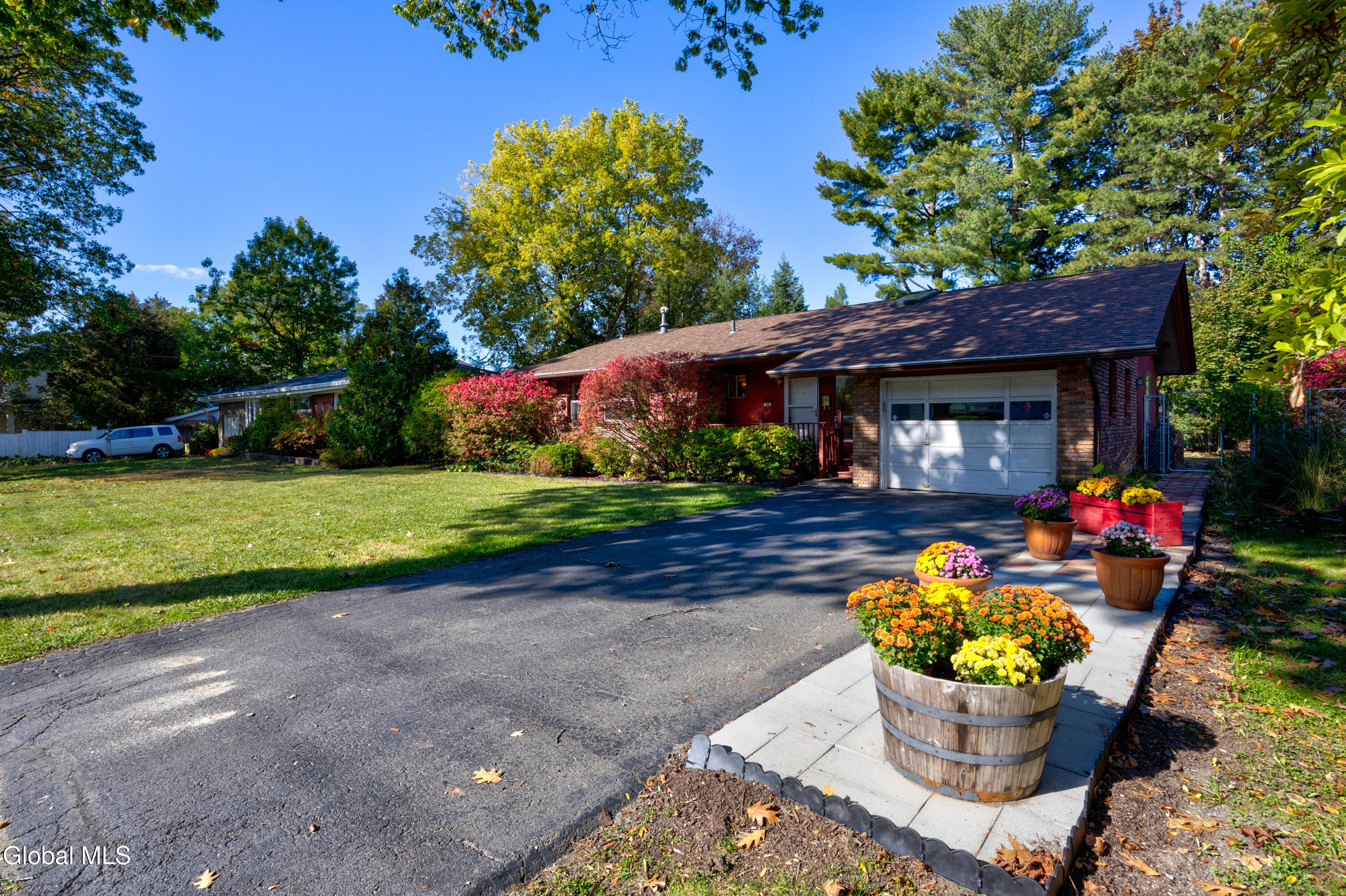 92 Homestead Avenue, Albany