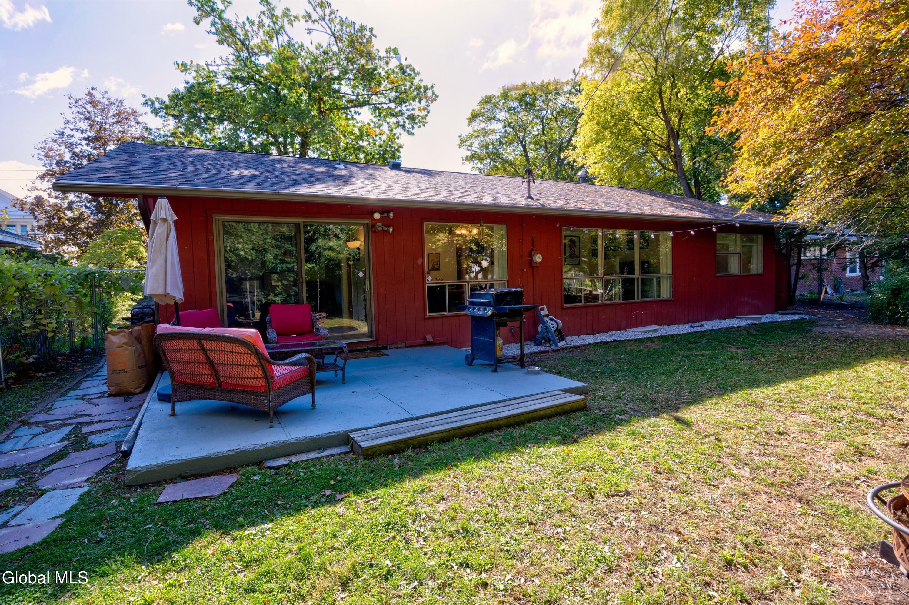 92 Homestead Avenue, Albany