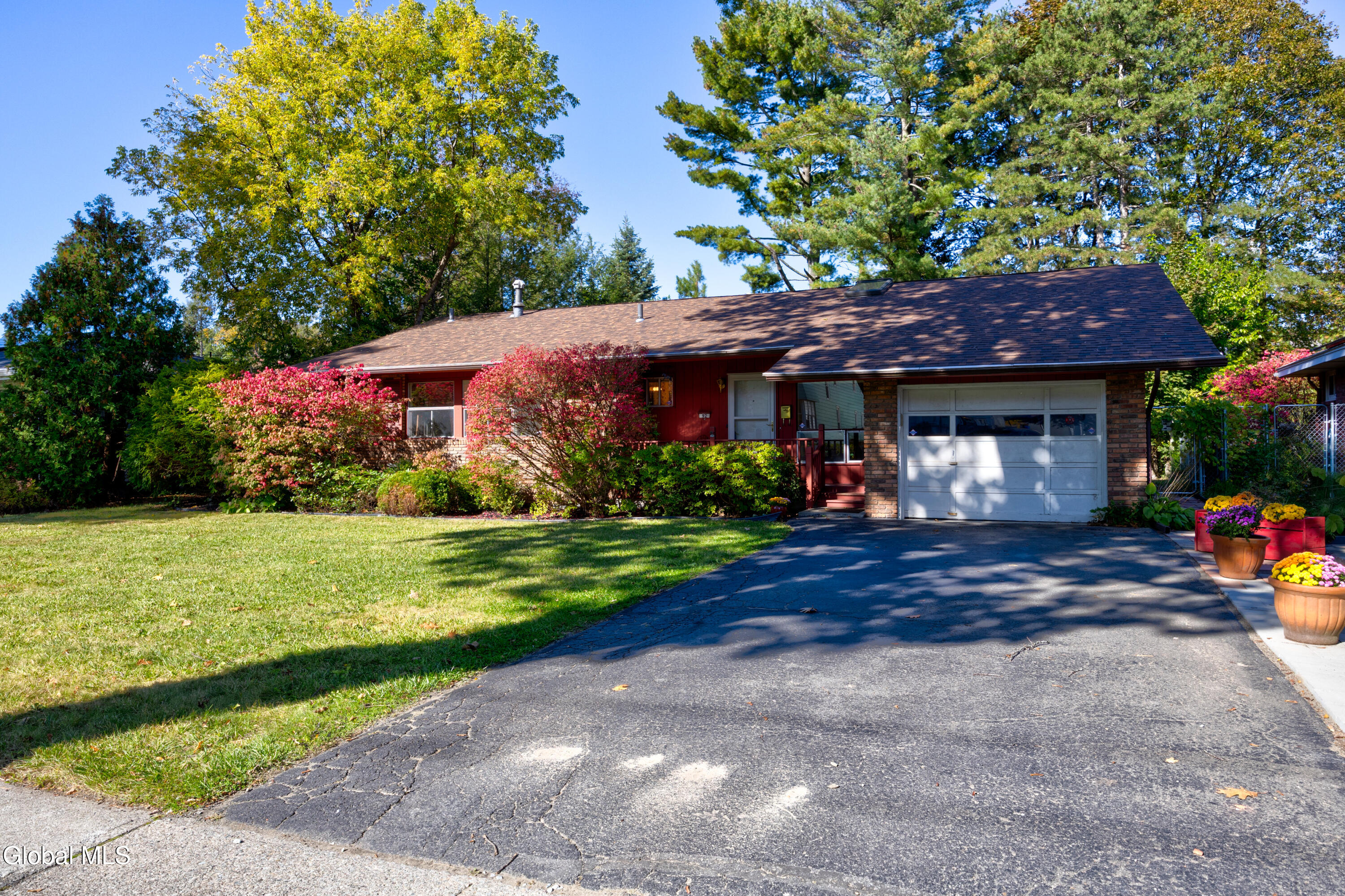 92 Homestead Avenue, Albany