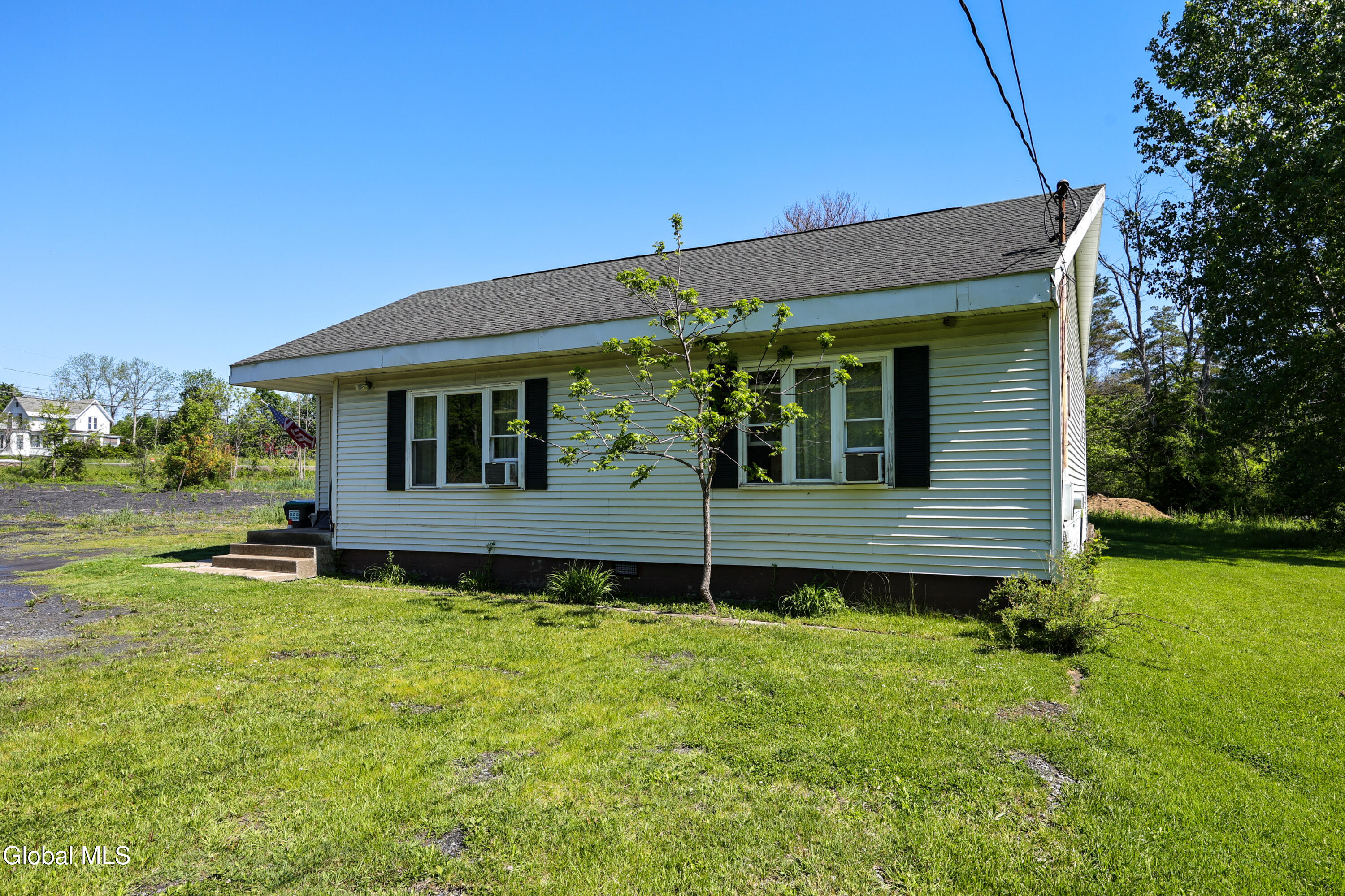 4 Connolly Road
