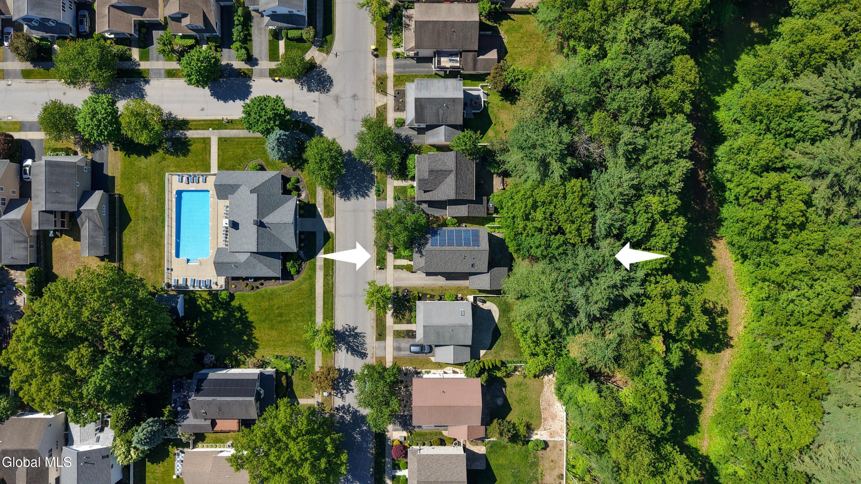 11 Thoroughbred Drive