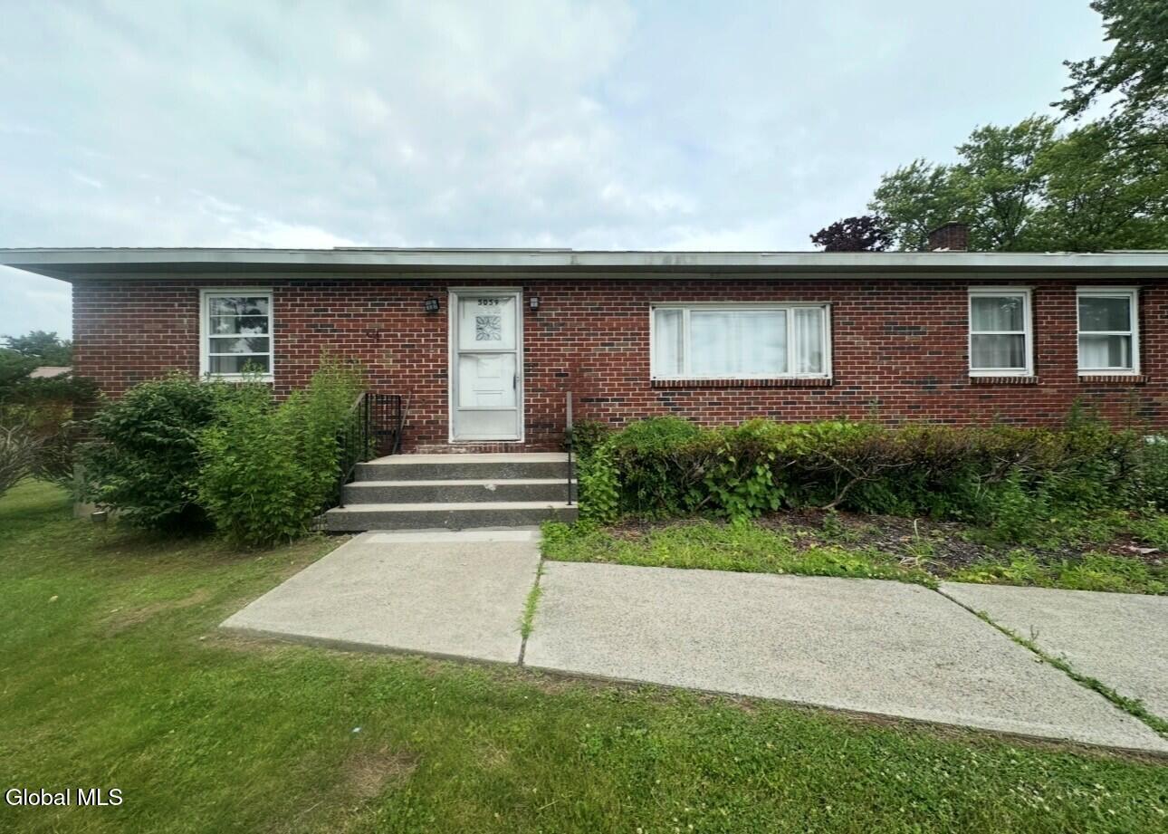 5059 Western Turnpike, 1