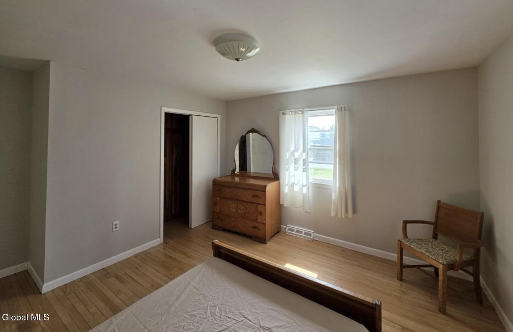5059 Western Turnpike, 1