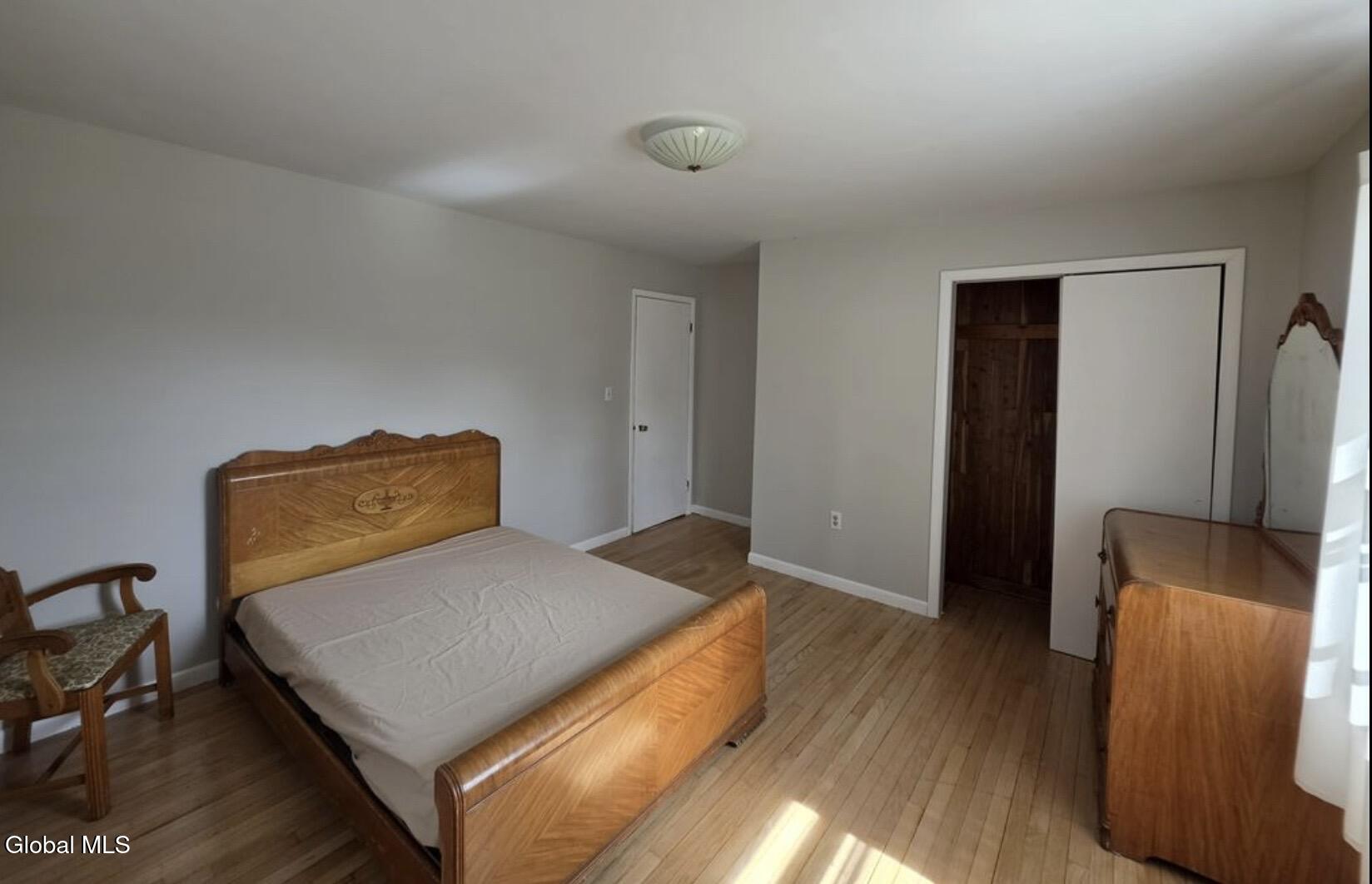 5059 Western Turnpike, 1