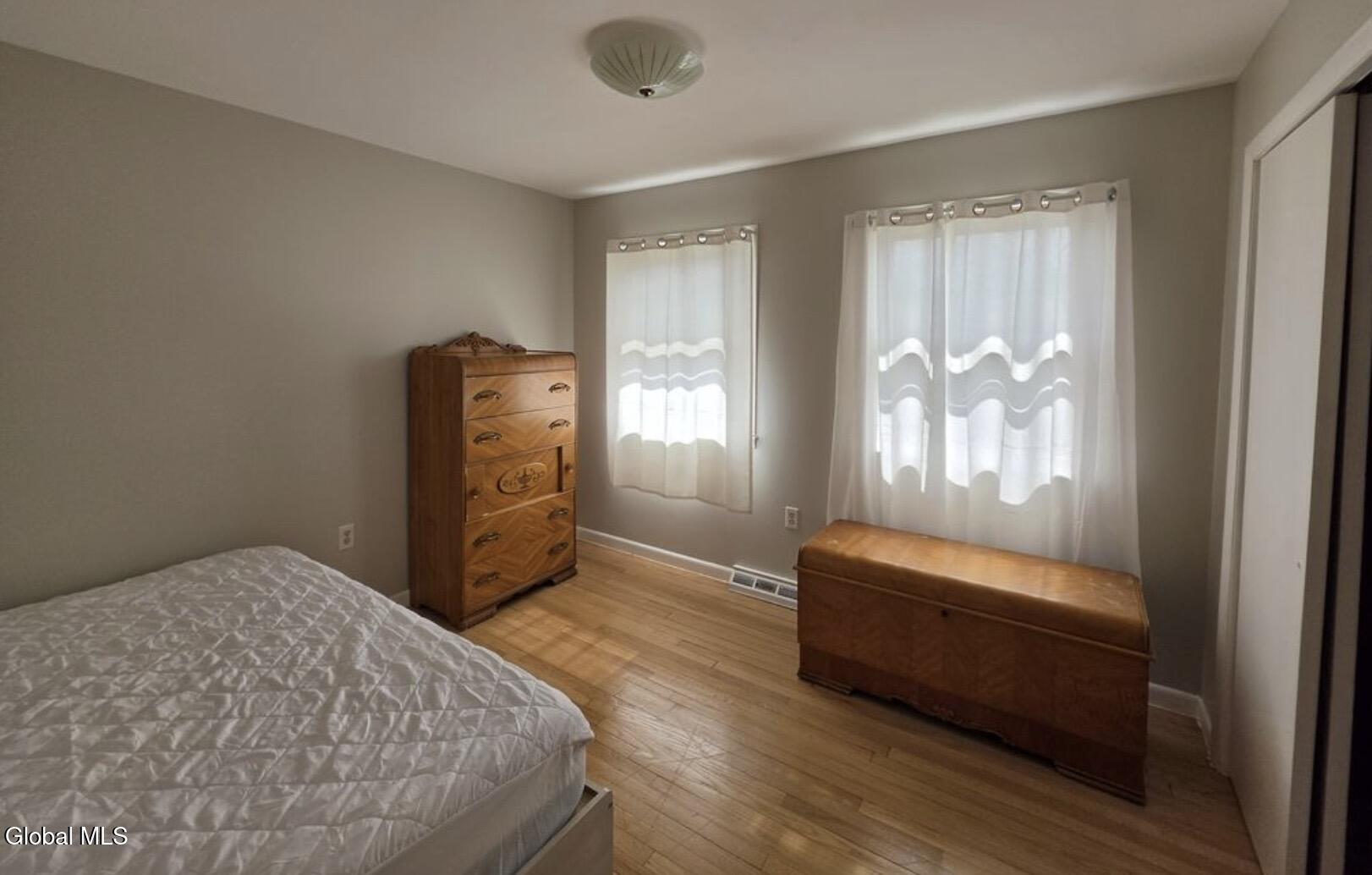 5059 Western Turnpike, 1