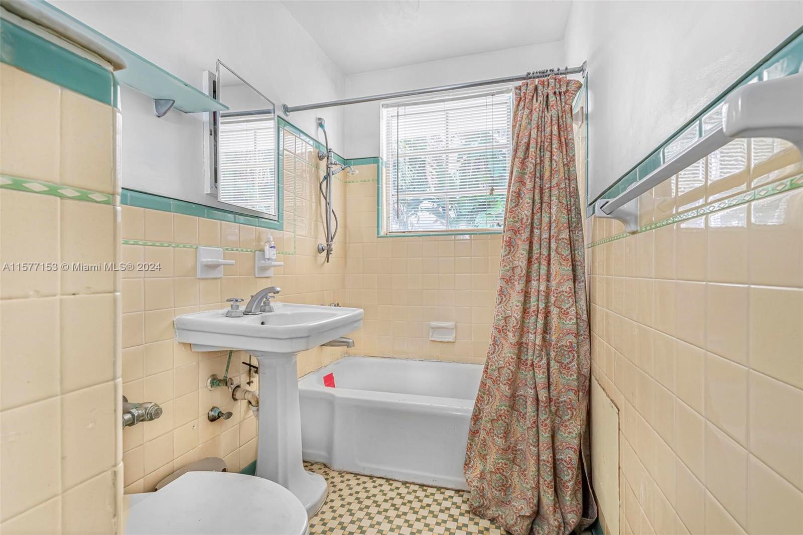 830 Euclid Ave # 1
