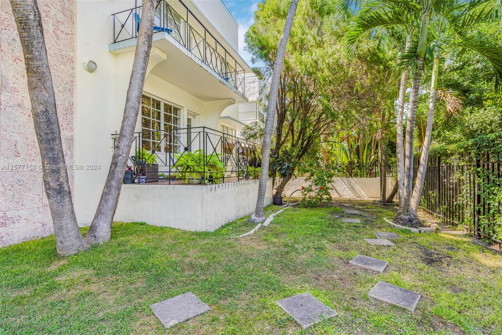 830 Euclid Ave # 1
