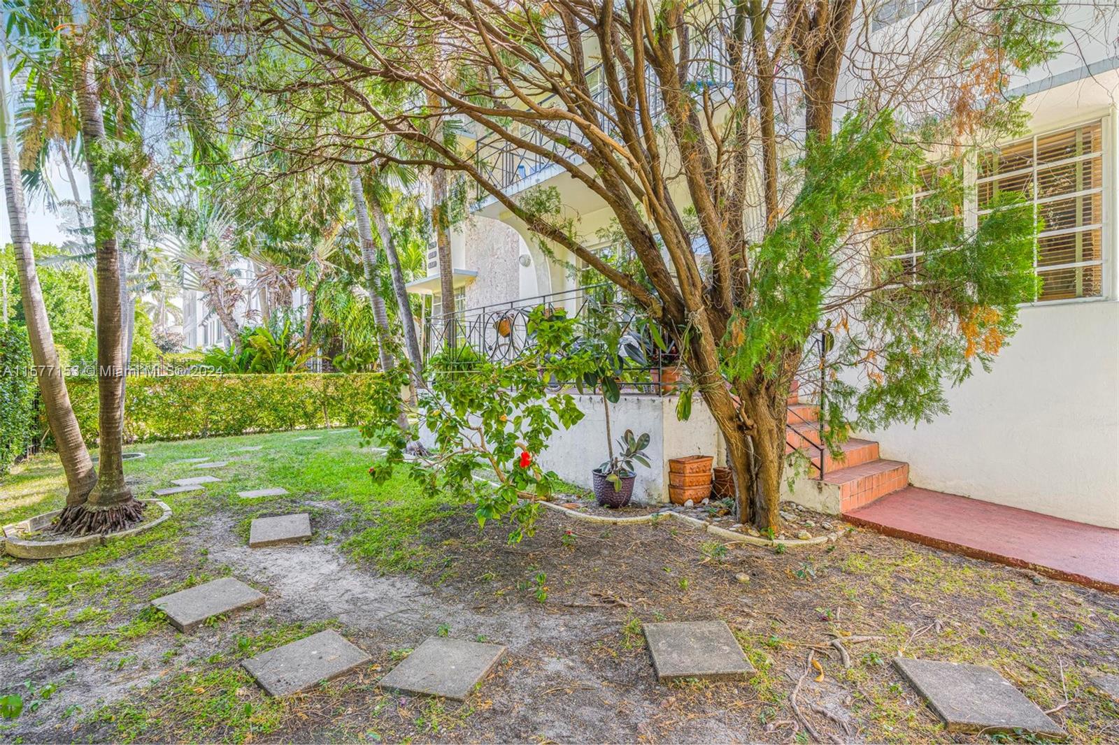 830 Euclid Ave # 1