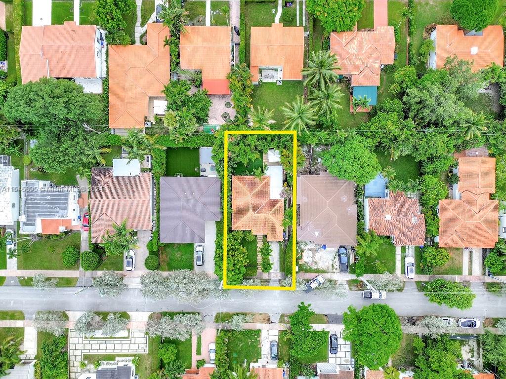 832 Granada Groves Ct # 832