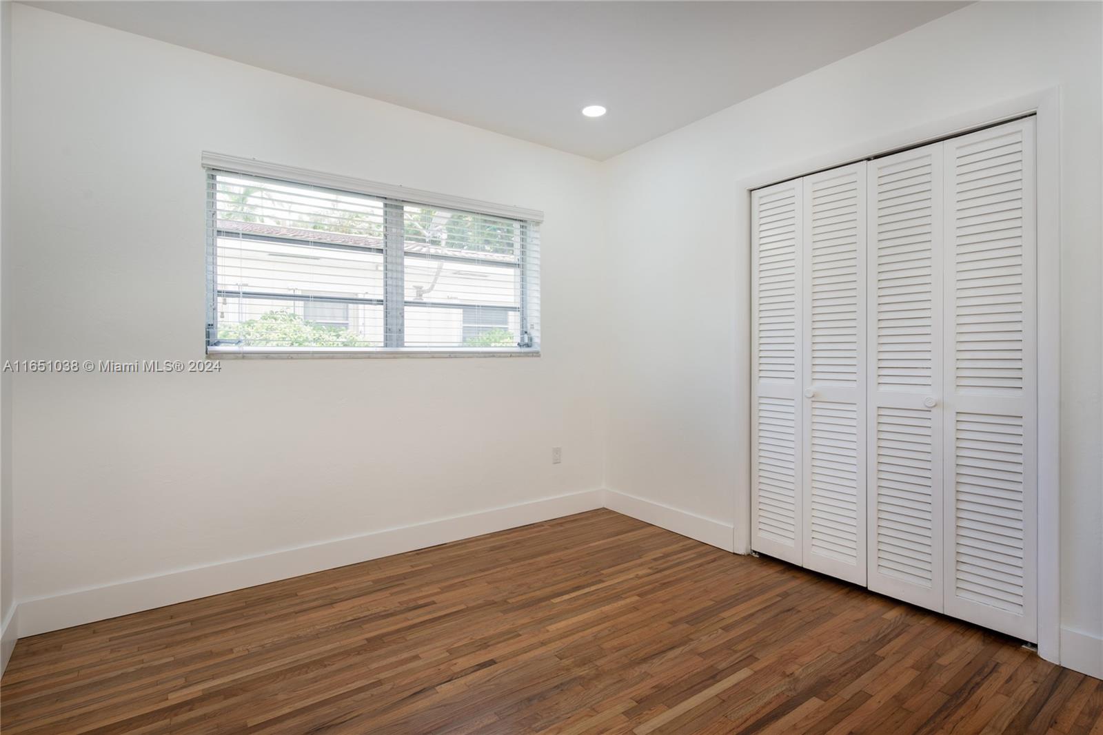 1211 Sorolla Ave