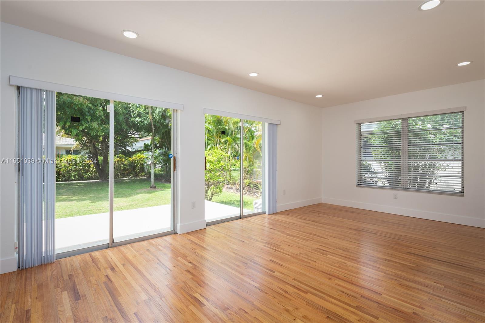 1211 Sorolla Ave
